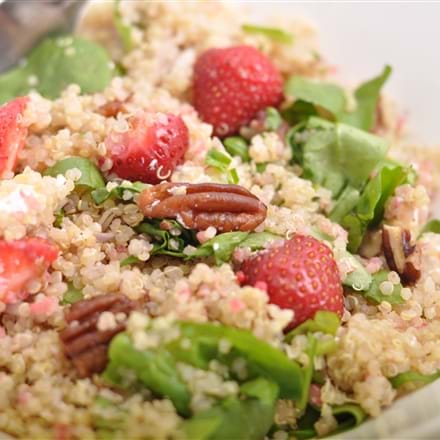Recette NutriSimple Salade de quinoa aux fraises et épinards
