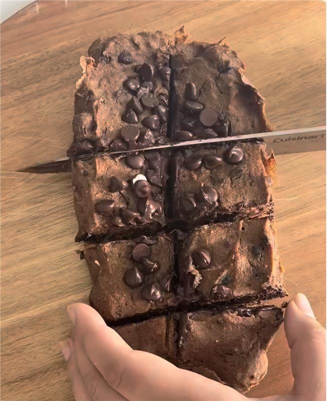 Recette NutriSimple Gâteau moelleux aux dattes, avoine & chocolat