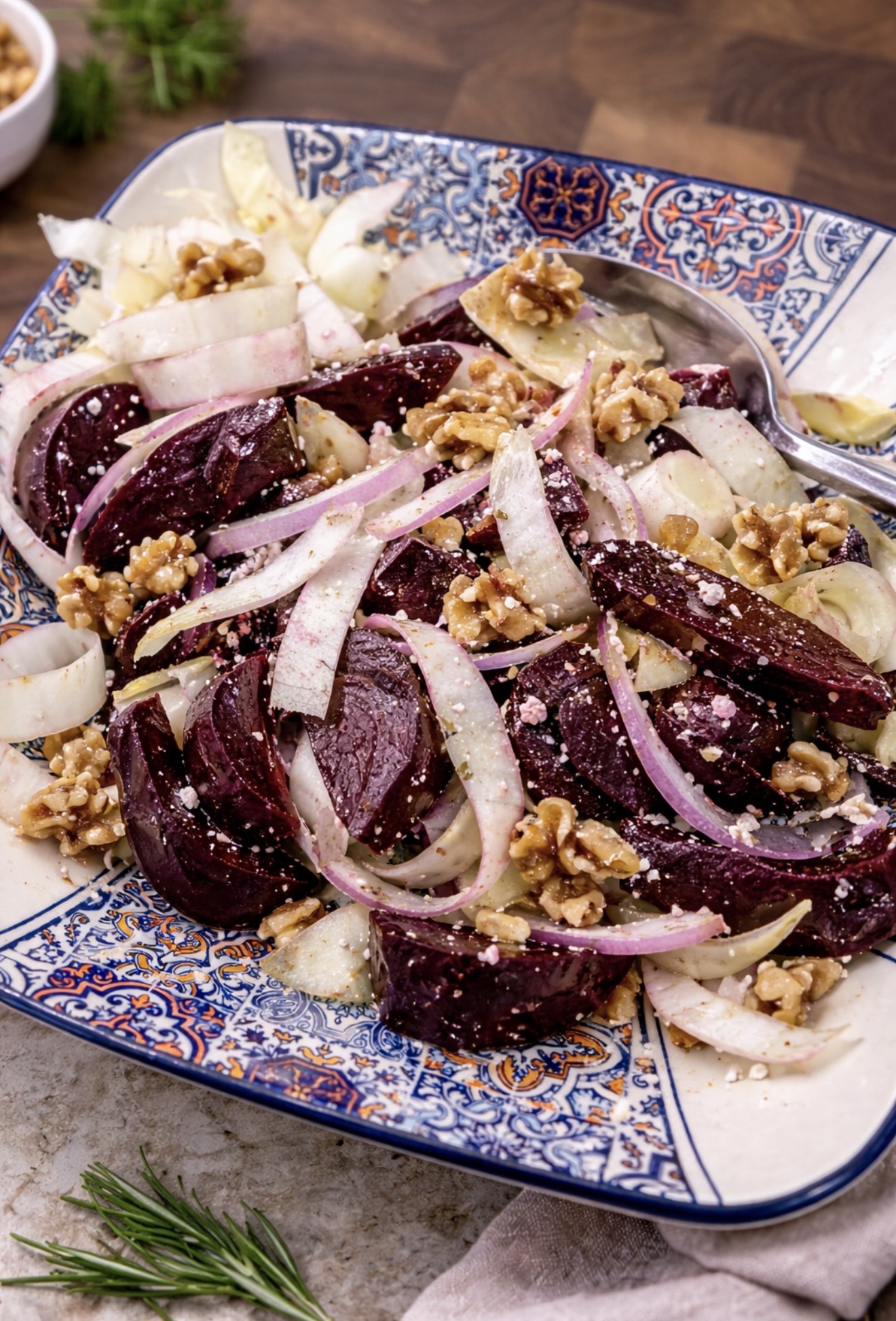 Salade de betteraves, fenouil et noix 