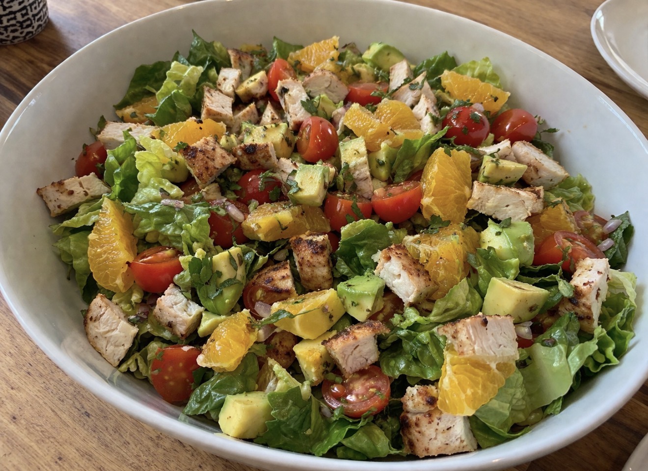 Salade fraîcheur poulet, agrumes et avocat 