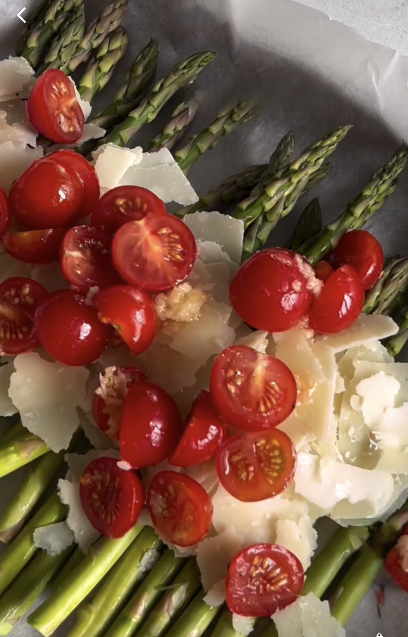 Recette NutriSimple Asperges au parmesan & tomates cerises