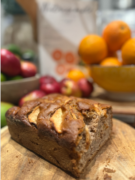 Gâteau aux pommes, cannelle et noix